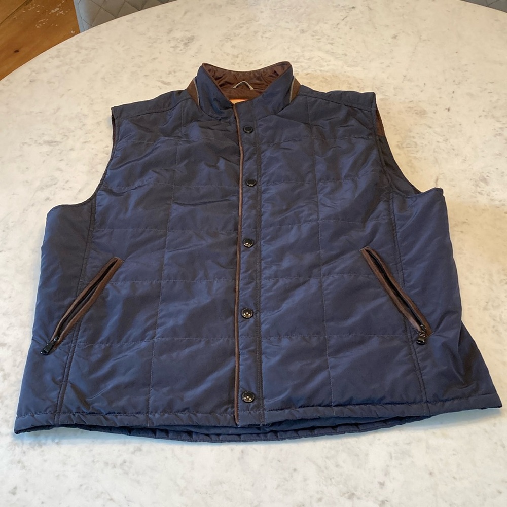 Tommy Bahama lightweight quilted vest